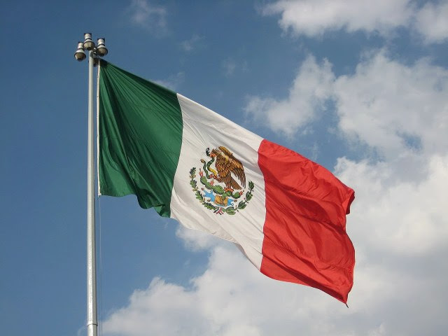 México processa empresas de armas nos Estados Unidos por tráfico