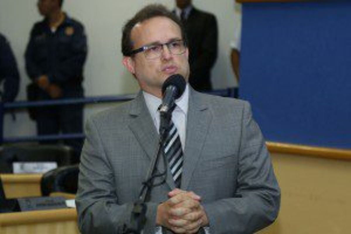 Suplente Lívio assume cadeira do vereador  Claudinho Serra na Câmara de Campo Grande (MS)