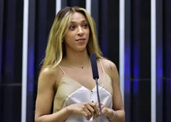 DEPUTADO OTONI DE PAULA É DESTITUÍDO DE CARGO DE PASTOR POR NÃO DISCRIMINAR ERIKA HILTON PARA COMISSÃO DE DIREITOS DAS MULHERES🕊️📖