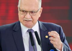 Fachin repudia fala de Milei contra Moraes e reafirma autonomia do STF