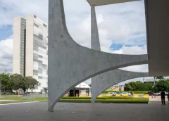 Planalto convoca reunião sobre PL dos apps antes de encontro com Motta