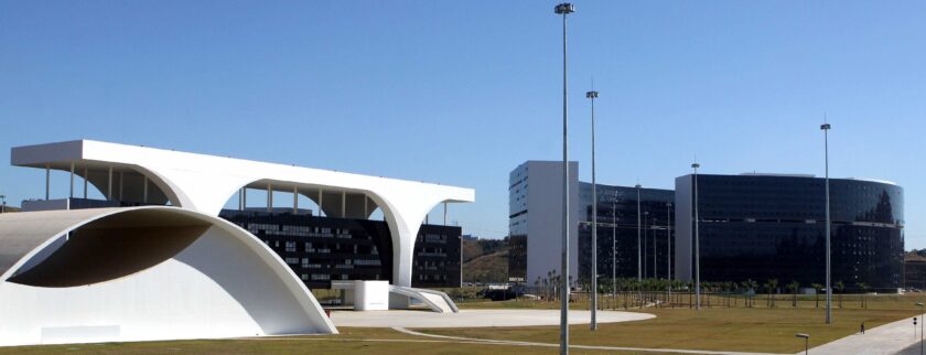 A imagem atual não possui texto alternativo. O nome do arquivo é: cidade-administrativa-scaled.jpg