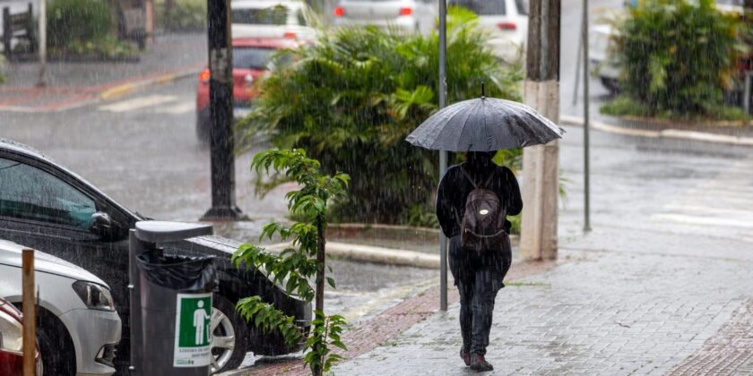A imagem atual não possui texto alternativo. O nome do arquivo é: 1783850331_elnino.jpg