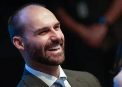 Eduardo diz que citou Moraes em processo para conseguir green card