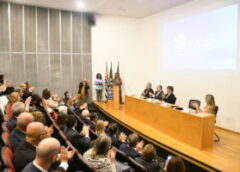 Ministra Morgana de Almeida recebe Colar do Mérito Acadêmico na PUC-SP