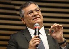 Dino cita Master e determina revisão de regras da CVM